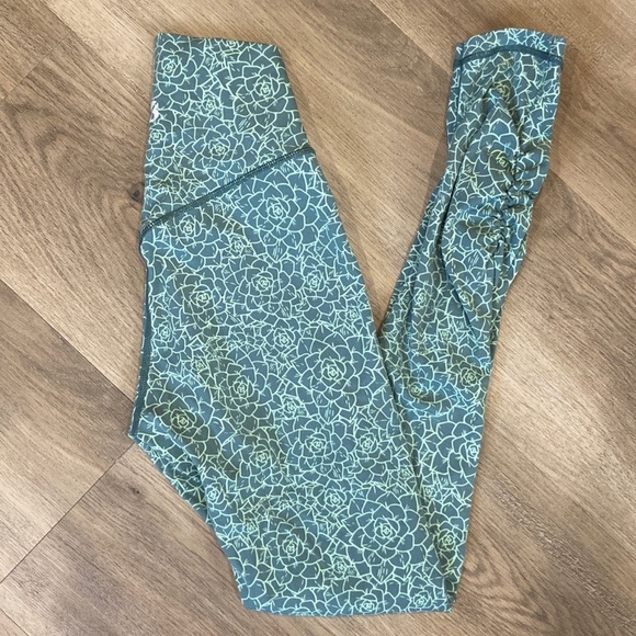BuffBunny Aloe Leggings-Eden Print Green - Picture 2 of 3